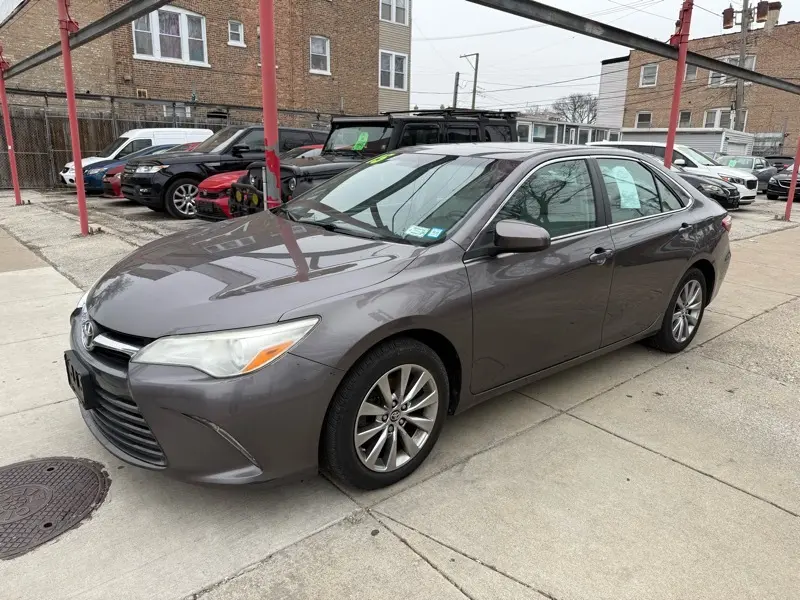 TOYOTA Camry